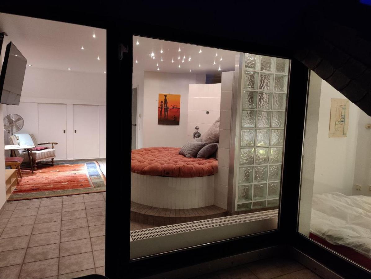 Spacious & Comfortable Guestrooms W Private Bathrooms Near Koelnmesse & Lanxess Arena, Free Parking, Highspeed Wifi المظهر الخارجي الصورة